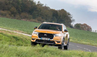 DS7 Crossback – front