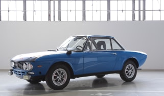 lancia fulvia – front quarter
