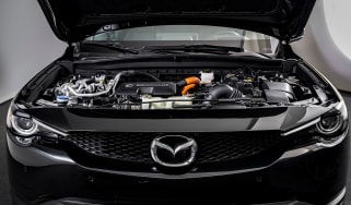 Mazda MX-30 R-EV – bonnet
