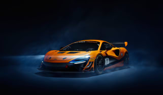 McLaren Artura Trophy – front