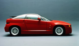 Alfa Romeo SZ - side