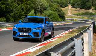 Jaguar F Pace SVR