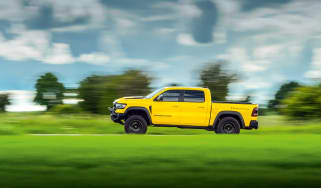 Hennessey Mammoth – pan