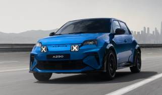 Alpine A290 – front
