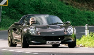 Analogue Elise SuperSport – front