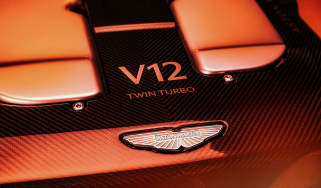 Aston Martin Vanquish – engine
