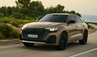 Audi Q8 – front
