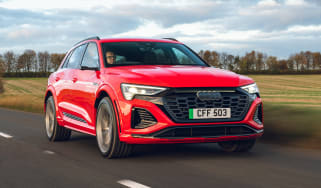 Audi SQ8 e-tron – front