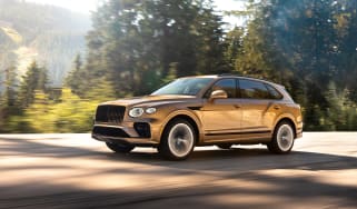 Bentley Bentayga EWB – front tracking