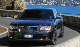 Chrysler 300C Lancia Thema