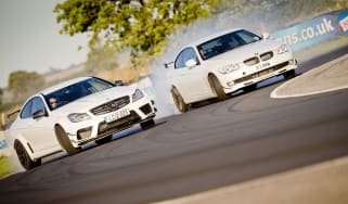 eCoty Mercedes C63 AMG Black vs Alpina B3 GT3 video