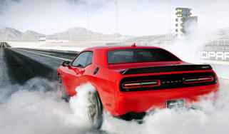 Dodge Challenger SRT Hellcat burnout
