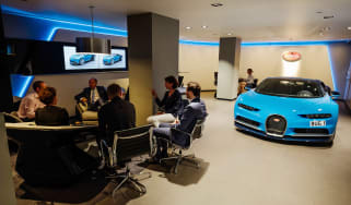 Bugatti showroom - sit
