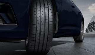 Goodyear eagle F1