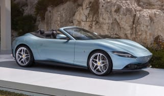 Ferrari Roma Spider