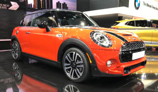 Mini Cooper facelift - front quarter