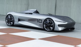 Infiniti Prototype 10 - front quarter