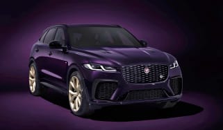 Jaguar F Pace SVR 1988 - front quarter
