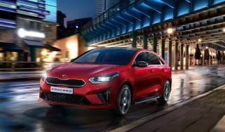 Kia Proceed - front quarter