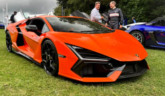 Lamborghini Revuelto