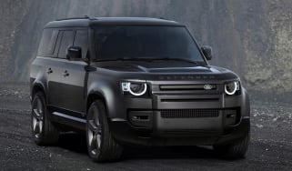 Land Rover Defender 130 V8 - front