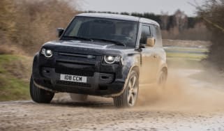 Defender V8 dirt