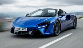 McLaren Artura Spider