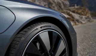 Hankook iON S on Audi e-tron GT - detail